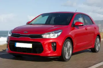  ??  ?? APPEAL: The Kia Rio still has the ‘tiger nose’ but the overall shape is on the conservati­ve side