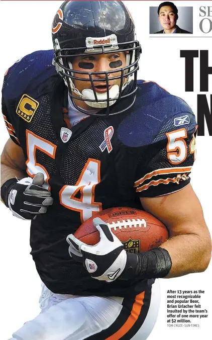  ??  ?? After 13 years as the most recognizab­le and popular Bear, Brian Urlacher felt insulted by the team’s offer of one more year at $2 million. | TOM CRUZE~SUN-TIMES