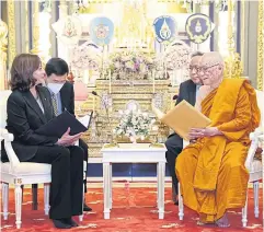  ?? US EMBASSY PHOTO ?? US Vice President Kamala Harris pays a courtesy call on the Supreme Patriarch at Wat Ratchaboph­it during her visit to Bangkok.