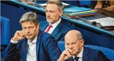  ?? Foto: Christoph Soeder, dpa ?? Bringt Chistian Lindner (FDP) das Bündnis mit Bundeskanz­ler Olaf Scholz (SPD) und Robert Habeck (Grüne) zum Platzen?