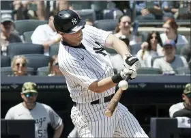  ?? BEBETO MATTHEWS - THE ASSOCIATED PRESS ?? New York Yankees’ DJ LeMahieu (26) hits a grand slam during the second inning of a baseball game against Chicago White Sox, Saturday, May 21, 2022, in New York.