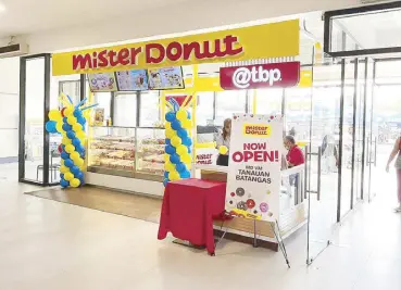  ?? ?? The Mister Donut booth at Victory Mall in Tanauan, Batangas.