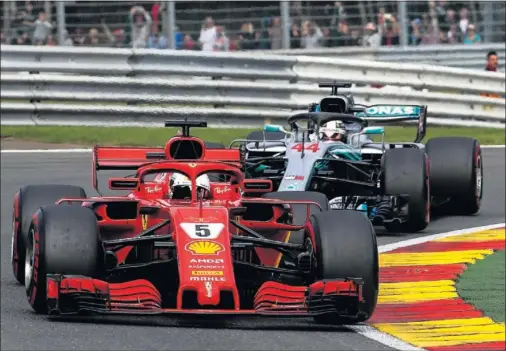  ??  ?? FACILIDAD. Sebastian Vettel ganó del GP de Bélgica en Spa con un dominio absoluto frente a todos sus rivales incluido Hamilton.