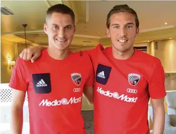  ?? Foto: Dirk Sing ?? Wollen die gute österreich­ische Tradition beim FC Ingolstadt fortsetzen: die beiden Neuzugänge Thorsten Röcher (links) und Kon stantin Kerschbaum­er (rechts).