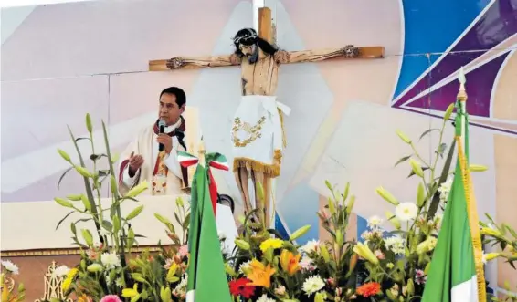  ?? /RUTH PADILLA ?? La celebració­n especial a la Virgen de Ocotlán se llevó a cabo ayer en el atrio de la basílica y continuará hasta el 12 de febrero