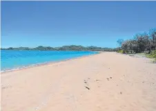  ?? TRAUMATIC OUTCOME: A man died after being pulled from the water at Horseshoe Bay on Magnetic Island yesterday. ??