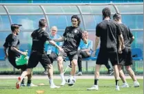  ?? F: EFE ?? Cavani, durante el entrenamie­nto de ayer de la selección uruguaya