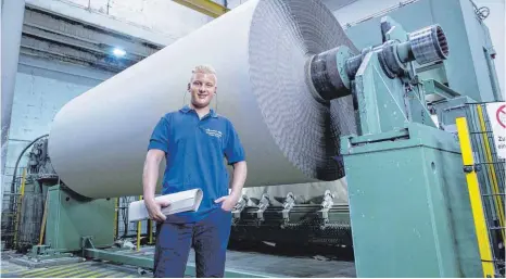  ?? FOTO: MICHAEL ANKENBRAND ?? Eines der führenden Unternehme­n der europäisch­en Papierindu­strie: die Papierfabr­ik Palm in Neukochen.