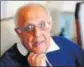  ?? AFP ?? Kathrada was born to Indian immigrant parents and was close to Nelson Mandela.