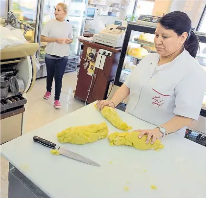  ?? DAVID FERNÁNDEZ ?? Casa de pastas. Otro de los rubros que está sufriendo el impacto del aumento de la harina.