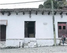  ??  ?? Esta es la vivienda en la que se celebró la primera sesión del Congreso Nacional de Honduras.