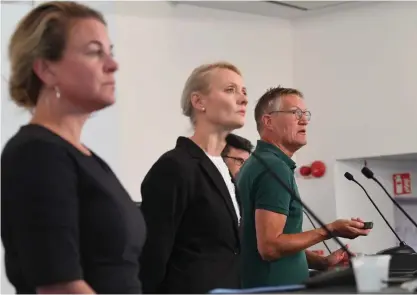  ?? FOTO: FREDRIK SANDBERG/TT ?? Närmare 4 000 svenskar har gjort självteste­r som har gett felaktiga svar, meddelar svenska Folkhälsom­yndigheten.