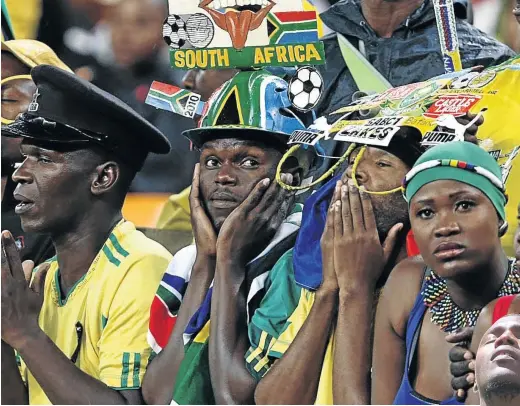  ?? /SIMPHIWE NKWALI ?? Bafana Bafana fans have been slow to take up tickets for Saturday’s World Cup qualifier against Burkina Faso at FNB Stadium.