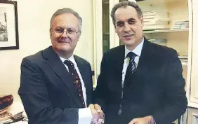  ?? PrimaDaNoi.it ?? Insieme
Il giudice Camillo Romandini (a sinistra) e Giovanni Legnini, vicepresid­ente del Csm