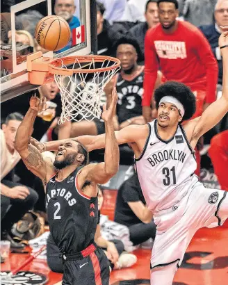  ?? WARREN TODA/EFE ?? Disputa. O pivô Jarrett Allen do Brooklyn Nets: mobilidade no ataque e força na defesa