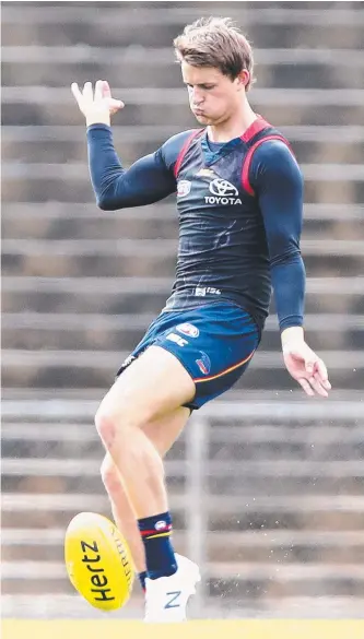  ?? Picture: SARAH REED ?? The rise of Crow Matt Crouch has Patrick Dangerfiel­d nervous for tonight.