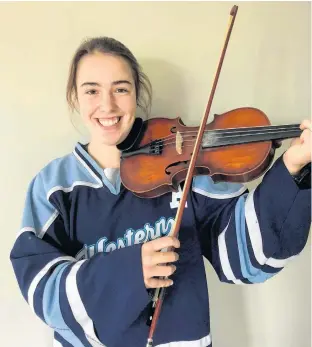  ?? Submitted ?? A video of Tianna Gallant playing the fiddle prior to a hockey game in Pictou, N.S., has garnered the Western Wind Midget AAA player and her team lots of attention on social media platforms.