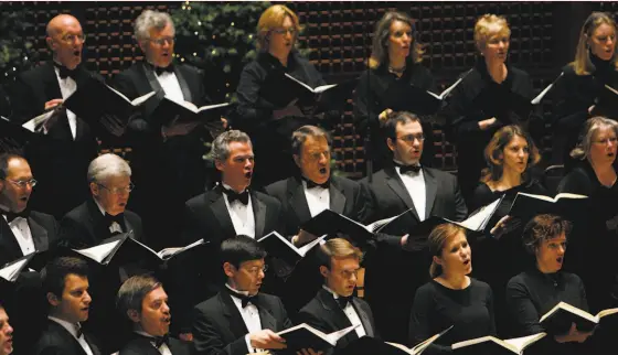  ?? Jakub Mosur / The Chronicle 2006 ?? The San Francisco Symphony Chorus performs Handel’s “Messiah” in 2006 — including the challengin­g solo arias.