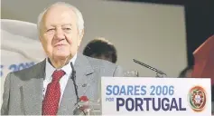  ??  ?? This file photo shows Mario Soares appearing at a campaign rally in Faro, south Portugal. — AFP photo
