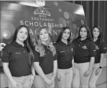  ?? PHOTO BY CESAR NEYOY/BAJO EL SOL ?? CANDIDATES FOR THE MISS SOUTHWEST TITLE in San Luis, Ariz., are (from left) Kyara Lardin, Viviann Gurrola, Kimberly Lopez, Fernanda Medina and Jackie Perez Arce.