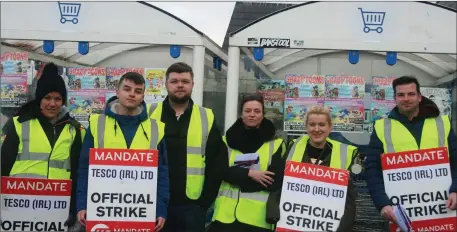  ??  ?? Tesco Sligo staff on the picket line last week.