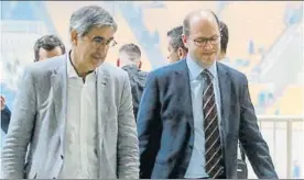  ?? FOTO: EUROHOOPS ?? Jordi Bertomeu,
CEO de la Euroliga, y Andreas Zagklis, secretario general FIBA