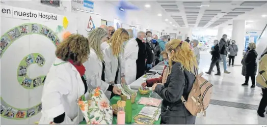  ?? G. H. ?? Un hospital de Granada realiza talleres de divulgació­n por el Día Mundial contra el Cáncer.