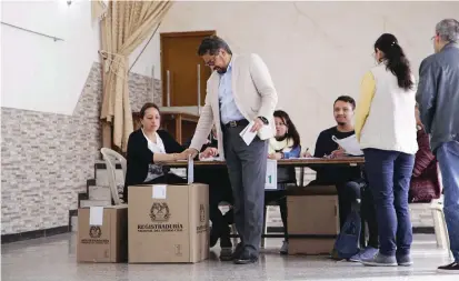  ?? FOTO ?? La gran mayoría de excombatie­ntes de Farc votaron el pasado domingo 11 de abril. Iván Márquez, quien tiene asegurada una curul en el Senado, fue uno de ellos.