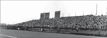  ??  ?? EL PRIMERO. El estadio getafense de Las Margaritas en el primer Getafe-Rayo, el 9 de enero de 1977.