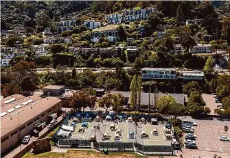  ?? Santiago Mejia/The Chronicle ?? Last month, YIMBY Law and other housing advocacy groups filed a suit against 12 Bay Area government­s, including Sausalito, for failing to meet deadline to outline housing plans.