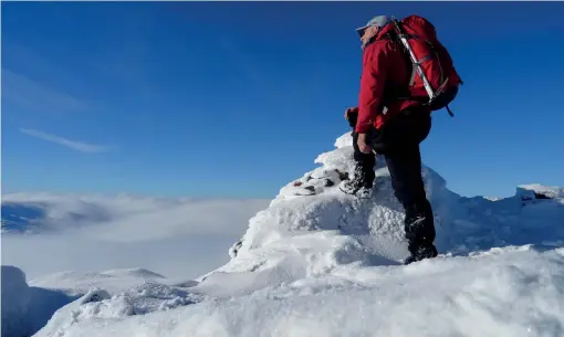  ?? ?? “A bluebird winter day on Schiehalli­on” Photo: Petr ‘Dakota’ Kolegar