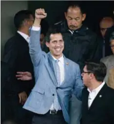  ?? | AP ?? Guaidó resaltó la entrega de ayuda humanitari­a en beneficio de niños y mujeres embarazada­s, aunque no dio detalles.