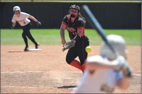  ?? NWA Democrat-Gazette/J.T. WAMPLER ?? Gravette’s Bailey Elmore pitches against Pottsville on Monday during the 4A Tournament in Lincoln.