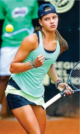  ?? FOTO ?? Emiliana es la primera mujer colombiana que alcanzó las semifinale­s del Grand Slam estadounid­ense en júnior.