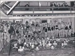  ??  ?? Maidstone Swimming Baths in Fairmeadow in the late 1950s