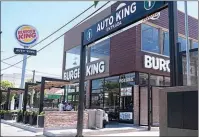  ??  ?? COMPETENCI­A. En el 2008 Burger King aterrizó en Córdoba. Al último local lo inauguró en el Cerro.