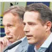  ?? FOTO: DPA ?? Ex-Profi Lars Ricken (47, rechts) ist seit 1. Mai Nachfolger von Hans-Joachim Watzke als BVB-Sportchef. Nun wurde er offiziell vorgestell­t.
