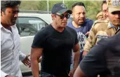  ?? — PTI ?? Actor Salman Khan at Jodhpur airport after he was granted bail in the 1998 blackbuck poaching case on Saturday.