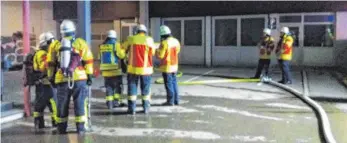  ?? FOTO: FEUERWEHR ?? Die Feuerwehr hat bei der Firma Mundal in Mundingen geübt.