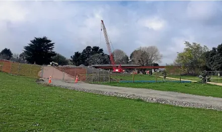  ?? PHOTO: JANINE RANKIN ?? The He Ara Kotahi bridge project is having a last-minute design change to incorporat­e lighting.