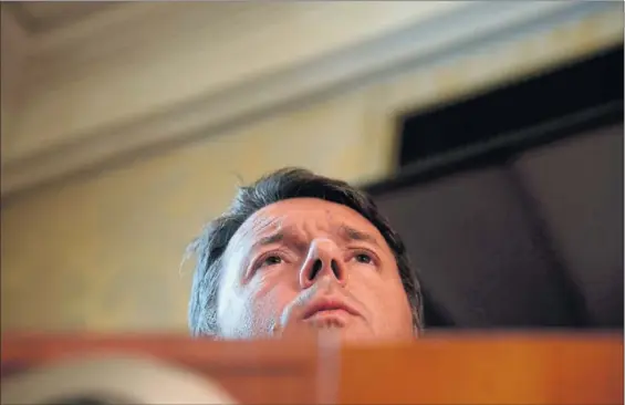  ?? / FILIPPO MONTEFORTE (AFP) ?? El ex primer ministro italiano Matteo Renzi, el martes durante una conferenci­a de prensa en Roma.