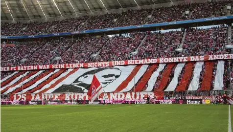  ?? Foto: Picture Alliance ?? Der Jude Kurt Landauer, Präsident bis 1933, wird bis heute beim FC Bayern hochgehalt­en. Doch was geschah nach seinem Rücktritt?