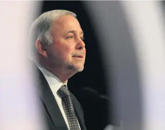  ??  ?? Au dernier congrès de l’Union des producteur­s agricoles (UPA), en décembre dernier, le ministre de l’Agricultur­e du Québec, Pierre Paradis, avait annoncé vouloir consulter les consommate­urs en tenant un sommet sur l’alimentati­on.