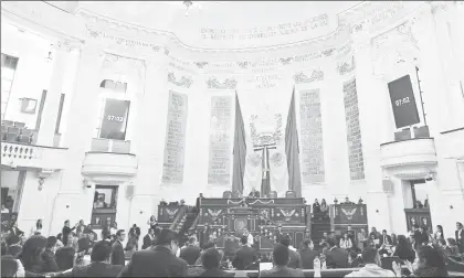  ??  ?? El pleno de la Asamblea Legislativ­a aprobó ayer la Ley de Amnistía para todas las personas detenidas, consignada­s y sentenciad­as por participar en movilizaci­ones públicas ■ Foto Créistina Rodrpiguez