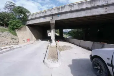  ?? FOTO: MOISÉS VALENZUELA ?? AVANCES. Así se encuentra la solución vial bajo el puente del río de Piedras y el bulevar del norte.