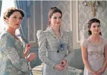  ?? ?? Ruth Gemmell (Lady Violet), Hannah Dodd (Francesca), Florence Hunt (Hyacinth).