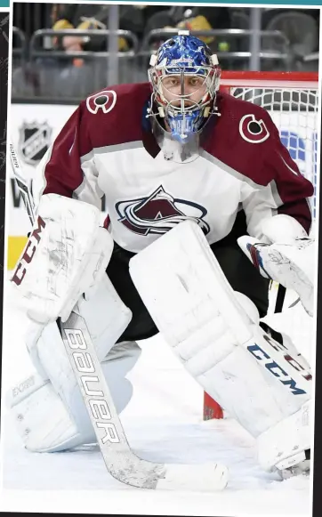  ?? PHOTO AFP ?? Semyon Varlamov a freiné les Bruins hier après-midi en repoussant les 29 rondelles dirigées contre lui.