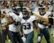  ?? CHARLES REX ARBOGAST — THE ASSOCIATED PRESS FILE ?? Eagles linebacker Nigel Bradham (53) is not short on selfconfid­ence, vowing that if he and his teammates stay healthy the Birds are practicall­y guaranteed a 10-win season.
