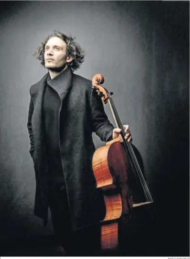  ?? MARCO BORGGREVE ?? El violonchel­ista franco-alemán Nicolas Altstaedt ofrecerá las ‘Suites para cello’ de Bach.