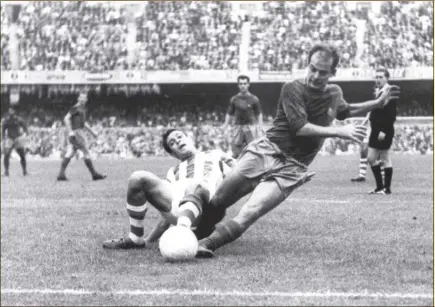  ?? Foto: Bert ?? Pereda fue mi primer ídolo del FC Barcelona. Aquí, en un partido ante el real Betis en el Camp Nou